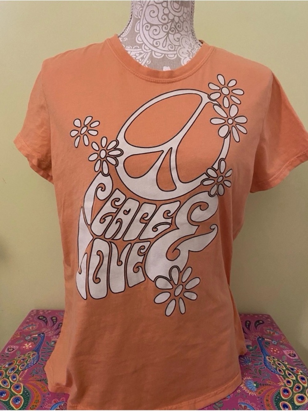 Vintage Y2K Lucky Brand ‘Peace and Love’ Graphic T-Shirt SZ XL